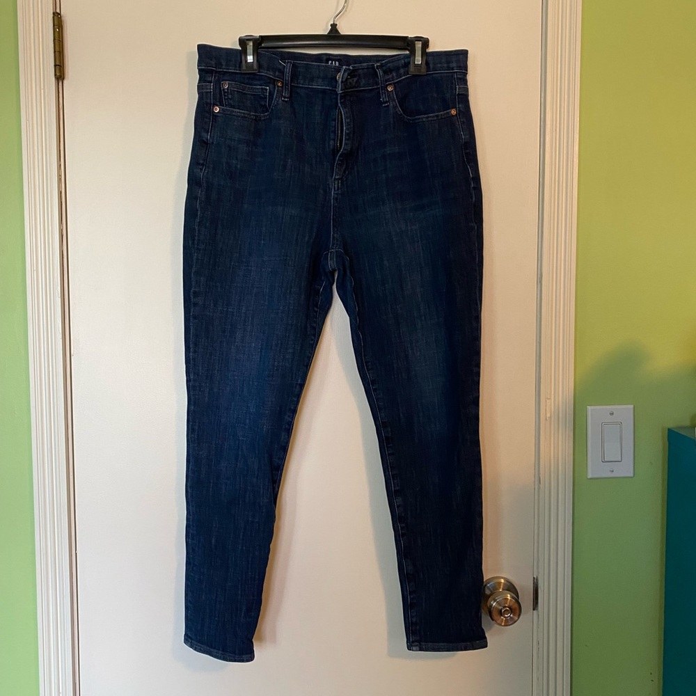Gap True Skinny jeans